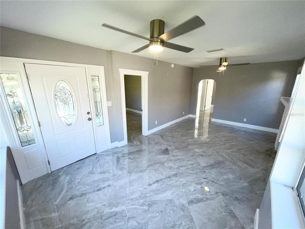 2525 37TH STREET S, ST PETERSBURG, FL 33711 — zdjęcie 4