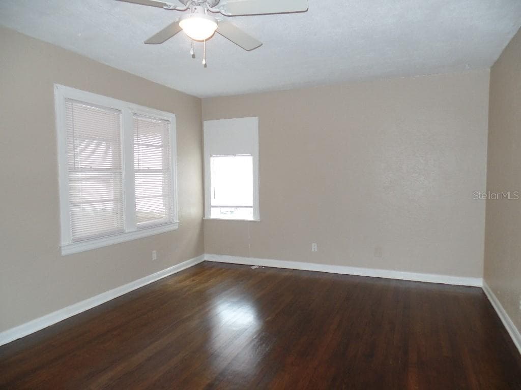 2425 DR MARTIN LUTHER KING JR STREET S, ST PETERSBURG, FL 33705 — zdjęcie 3