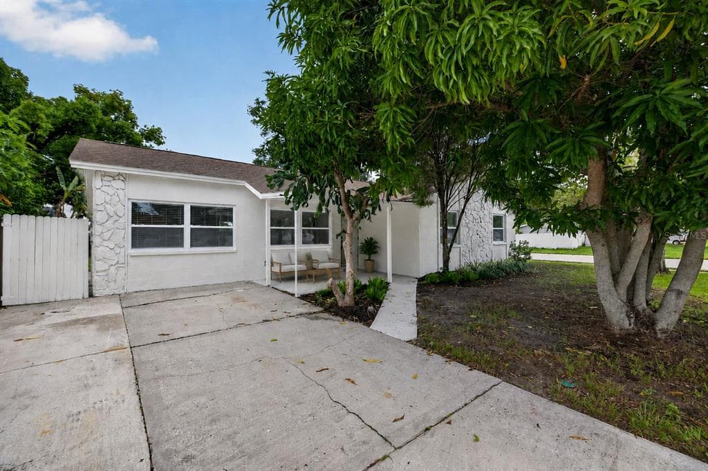 9001 ARNDALE CIRCLE, TAMPA, FL 33615 — zdjęcie 2