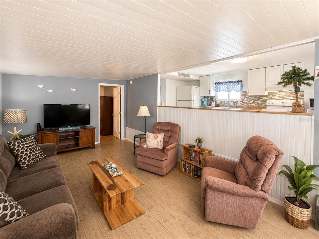 1907 IOWA AVENUE, BRADENTON, FL 34207 — zdjęcie 3