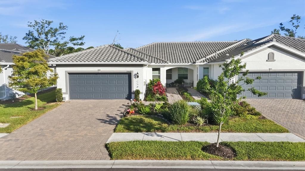 25029 PEARL LAKE CIRCLE # 25029, ENGLEWOOD, FL 34223