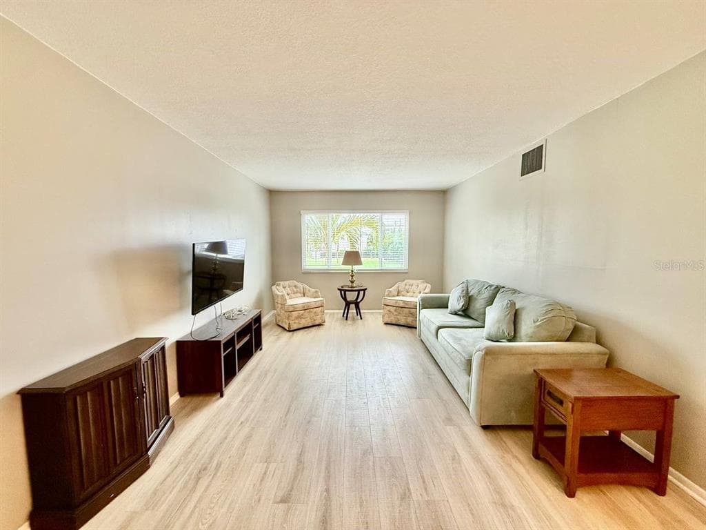 3575 GULF BOULEVARD # 202, ST PETERSBURG, FL 33706 — zdjęcie 4