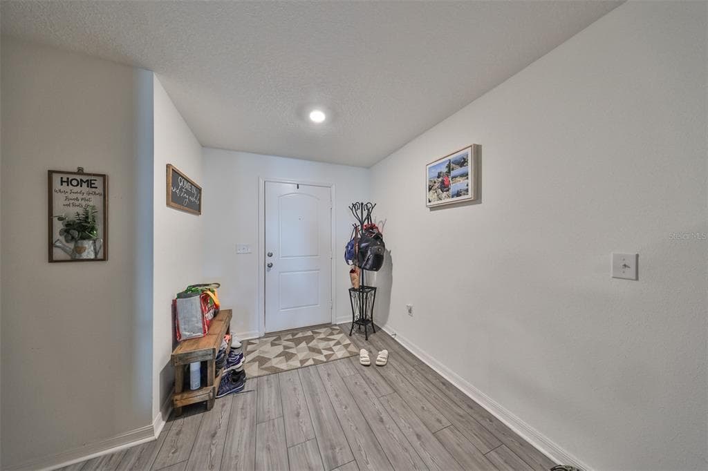 5311 NEW FRIENDSHIP PLACE, TAMPA, FL 33619 — zdjęcie 2