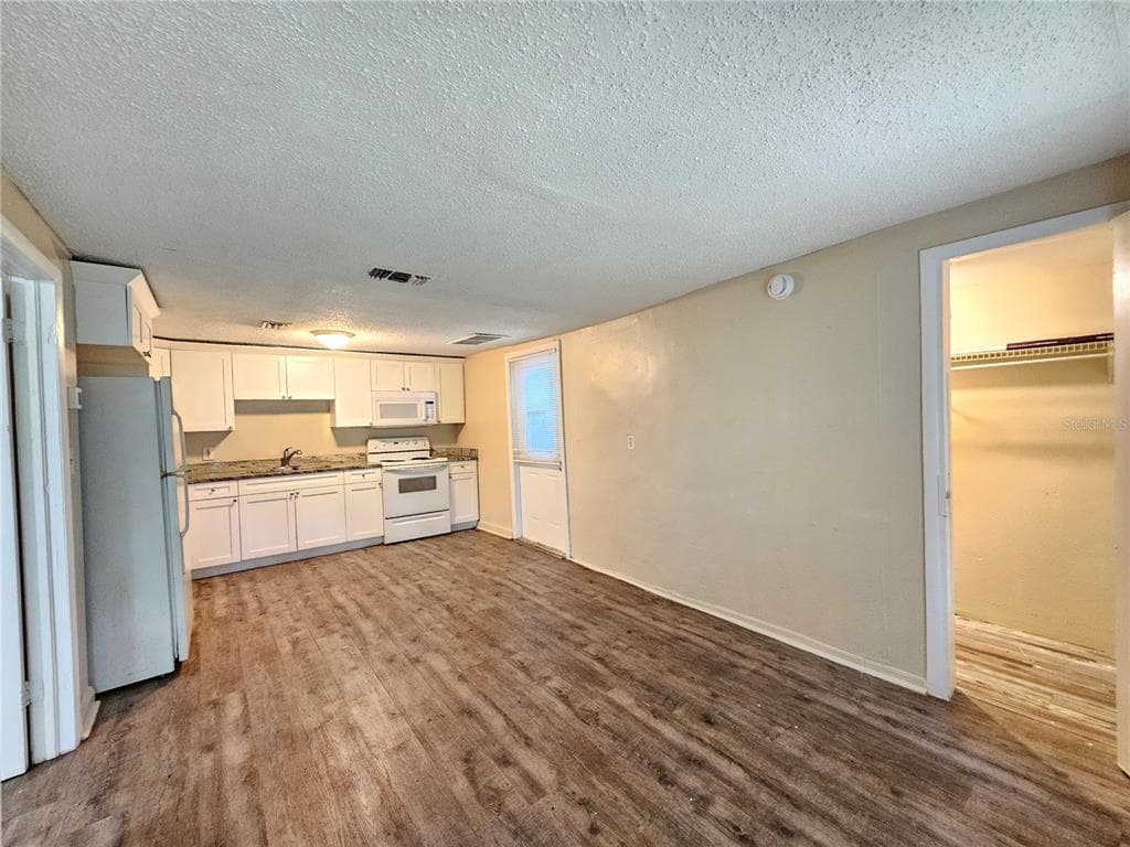 1504 E 99TH AVENUE # B, TAMPA, FL 33612 — zdjęcie 3