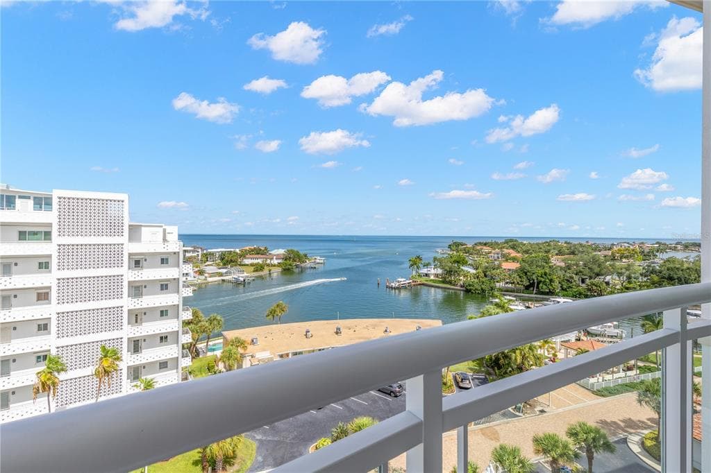 1325 SNELL ISLE BOULEVARD NE # 812, ST PETERSBURG, FL 33704 — zdjęcie 2