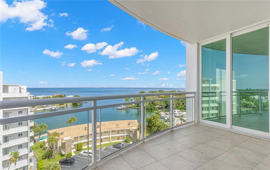 1325 SNELL ISLE BOULEVARD NE # 812, ST PETERSBURG, FL 33704 — zdjęcie 3