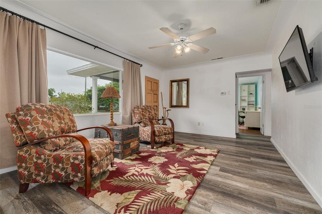 4200 29TH AVENUE N, ST PETERSBURG, FL 33713 — zdjęcie 3