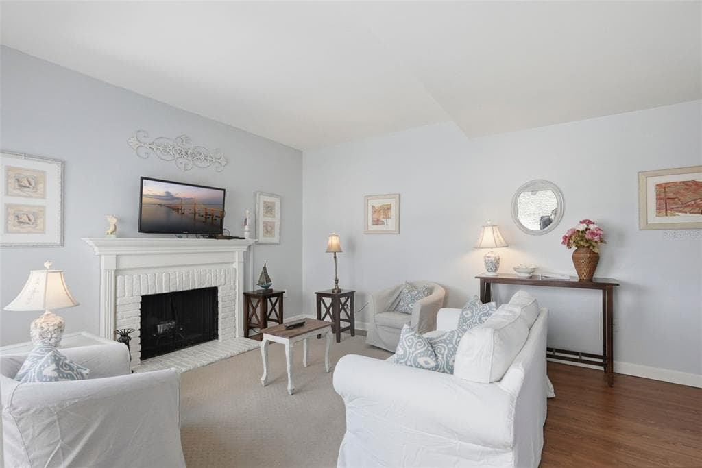 175 MEDALLION BOULEVARD # F, MADEIRA BEACH, FL 33708 — zdjęcie 4