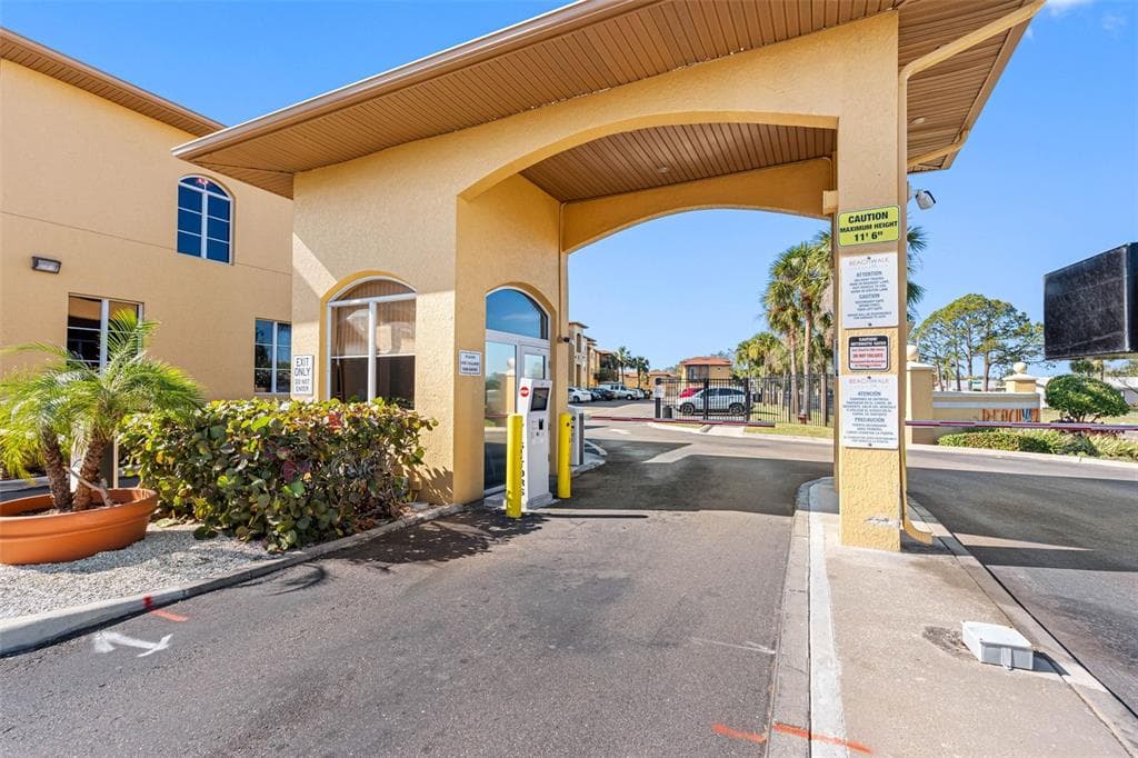 4323 BAYSIDE VILLAGE DRIVE # 329, TAMPA, FL 33615 — zdjęcie 4