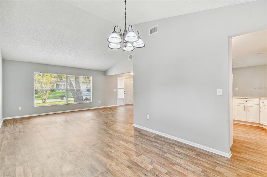 1010 RIFLECREST AVENUE, VALRICO, FL 33594 — zdjęcie 4