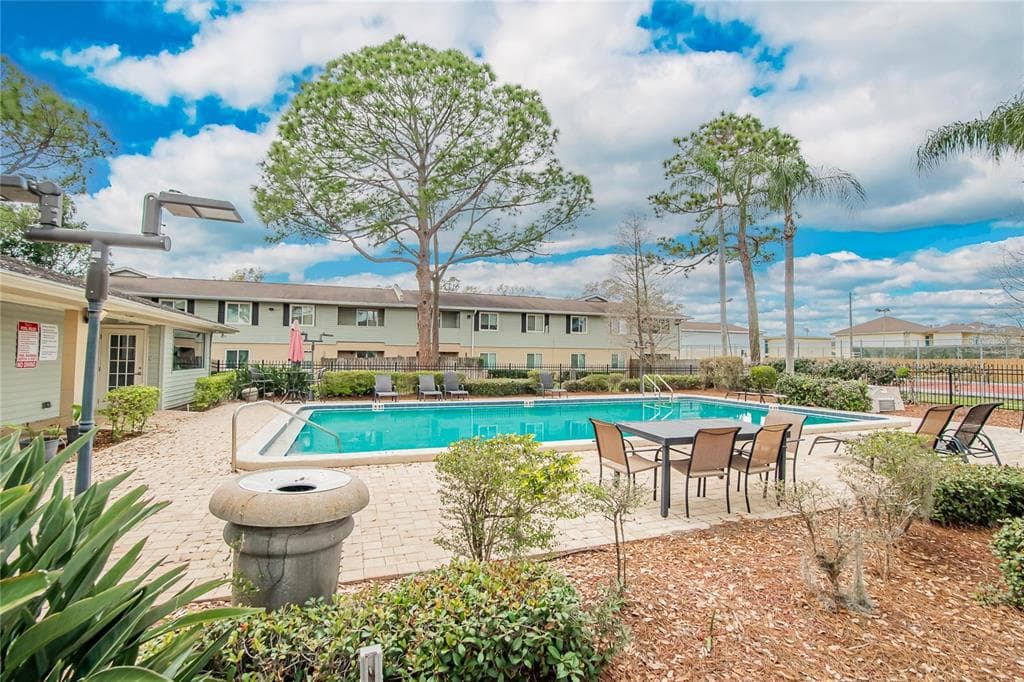 202 RED MAPLE PLACE # 202, BRANDON, FL 33510 — zdjęcie 4