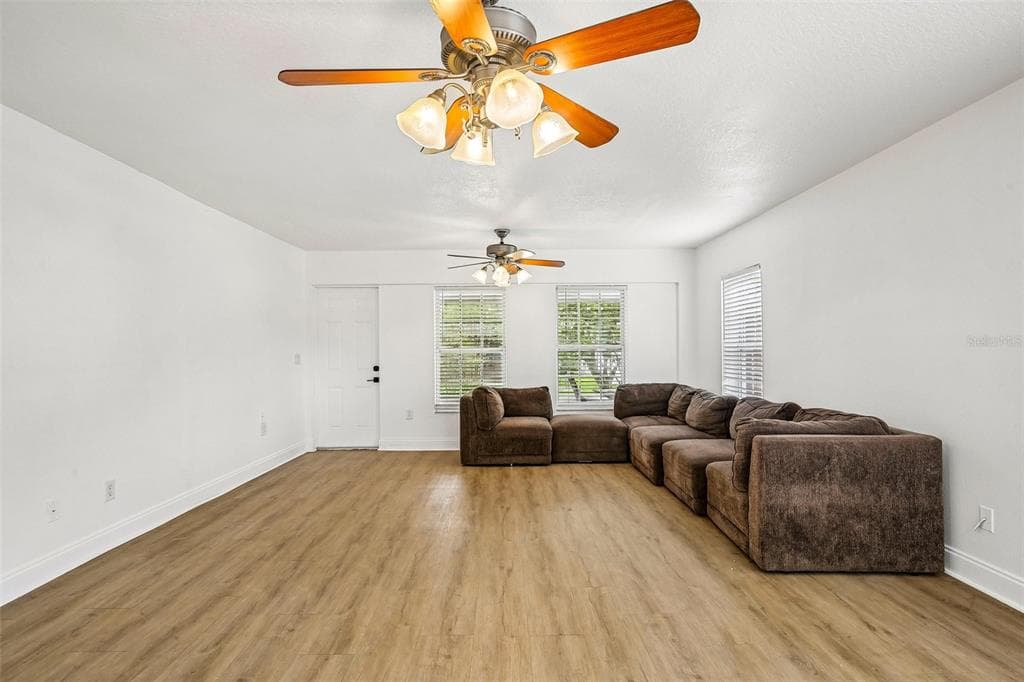 1539 VALENCIA STREET, CLEARWATER, FL 33756 — zdjęcie 4