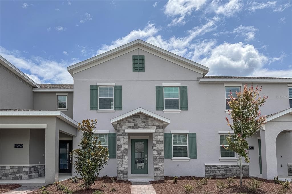 11275 LISTENING DRIVE, ORLANDO, FL 32832