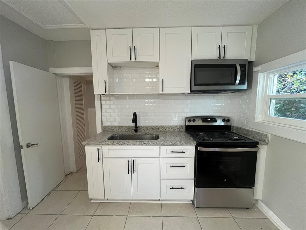 127 1/2 W PALMETTO AVENUE, DELAND, FL 32720 — zdjęcie 4