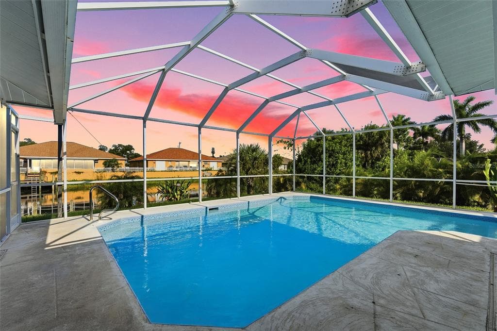 524 SE 8TH PLACE, CAPE CORAL, FL 33990 — zdjęcie 2