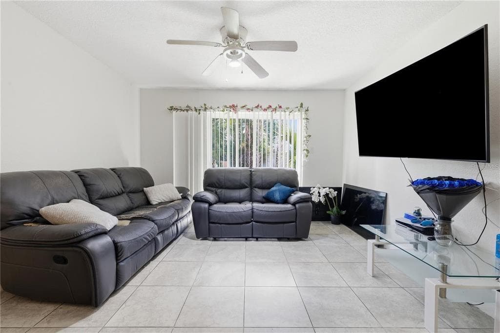 5219 VIA HACIENDA CIRCLE # B111, ORLANDO, FL 32839 — zdjęcie 4