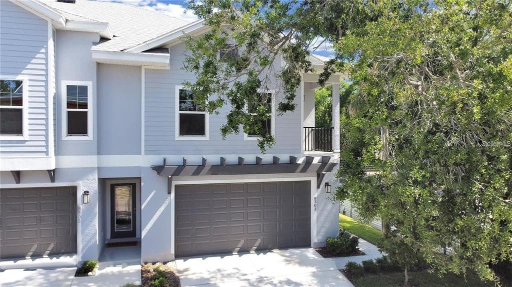 8303 KING BLOSSOM COURT, TAMPA, FL 33615
