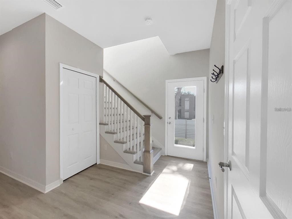 8303 KING BLOSSOM COURT, TAMPA, FL 33615 — zdjęcie 5