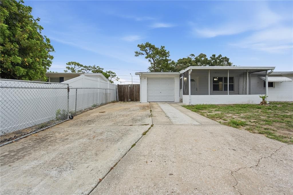 2122 HOLIDAY DRIVE, HOLIDAY, FL 34691 — zdjęcie 4