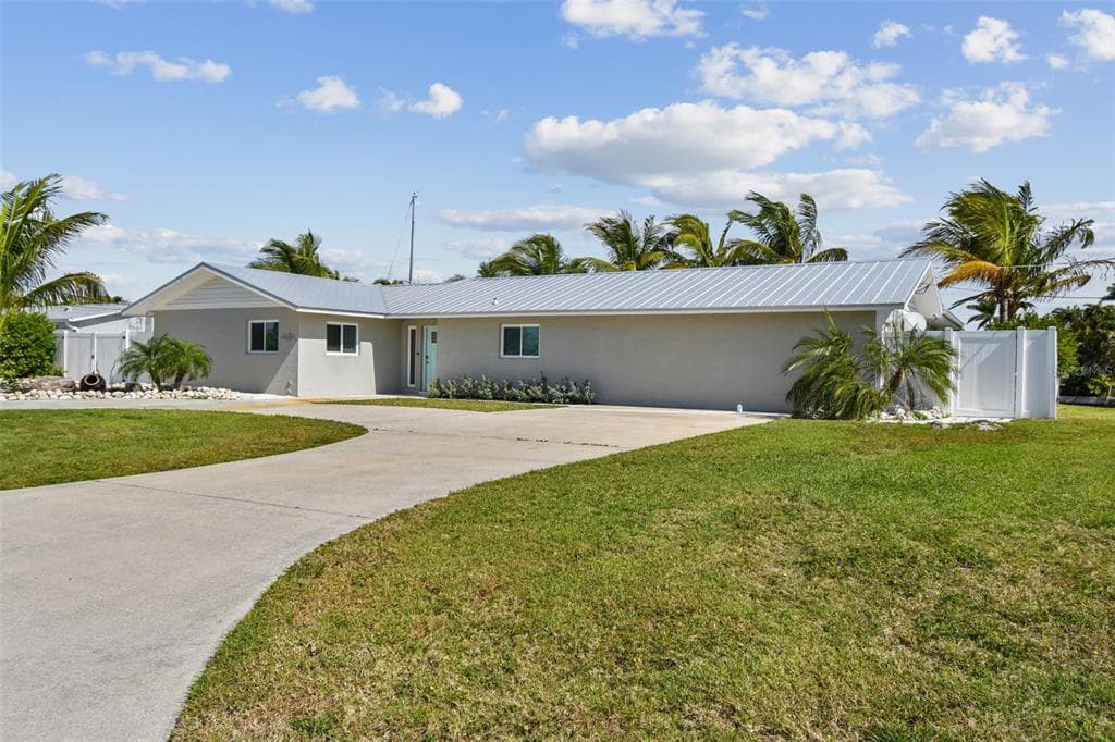 4900 ARLINGTON ROAD, PALMETTO, FL 34221