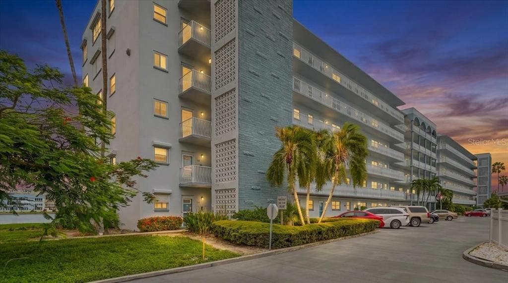 5925 SHORE BOULEVARD S # 302, GULFPORT, FL 33707