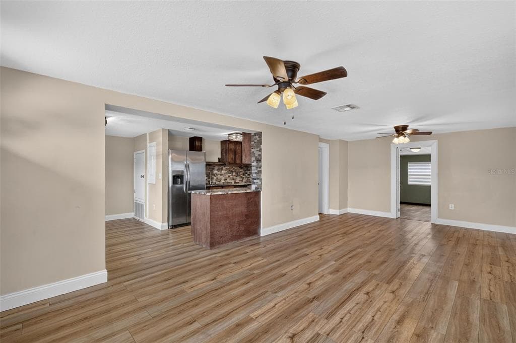 1111 DORA AVENUE, TAVARES, FL 32778 — zdjęcie 5