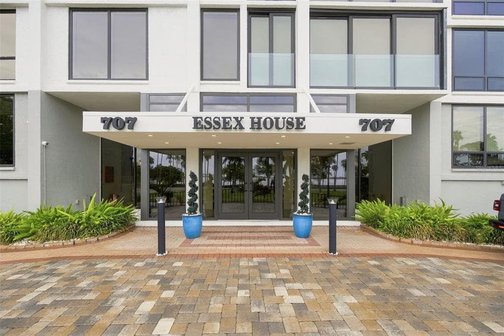707 S GULFSTREAM AVENUE # 207, SARASOTA, FL 34236
