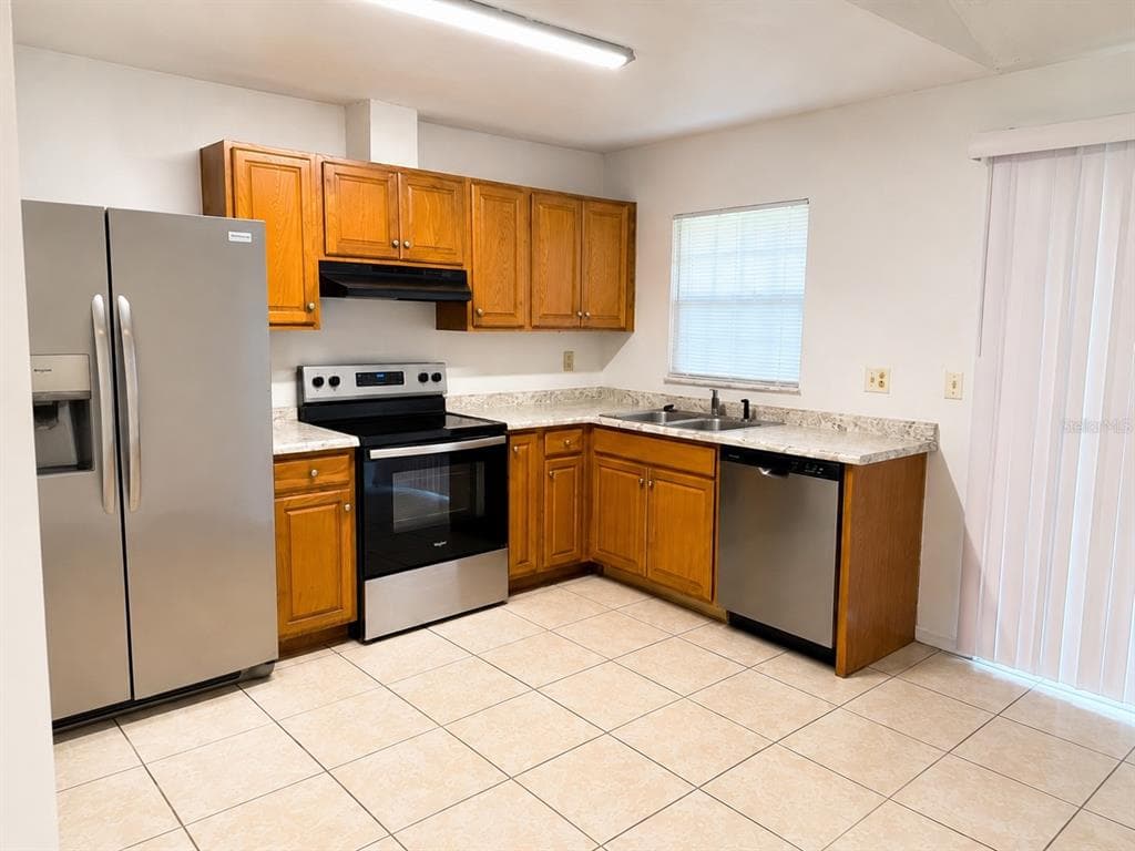 587 IMPERIAL PLACE, KISSIMMEE, FL 34758 — zdjęcie 2