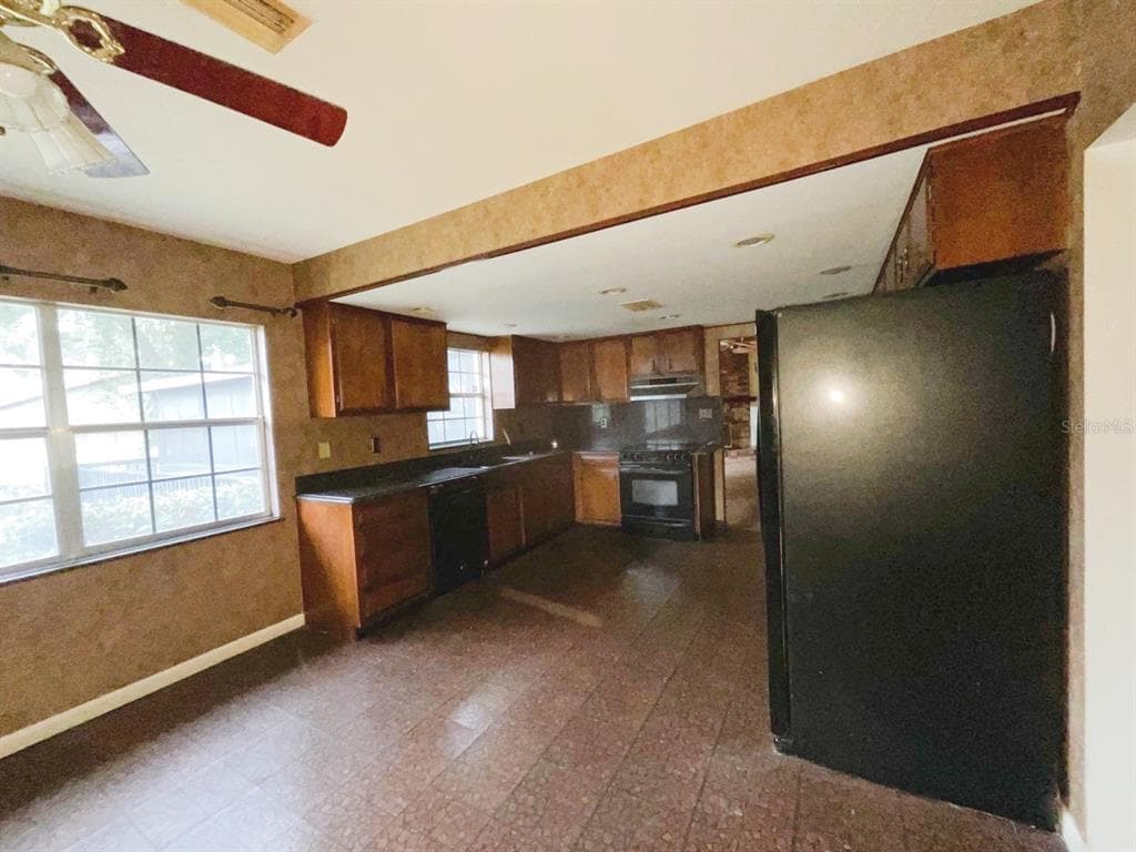 603 W OCALA STREET, UMATILLA, FL 32784 — zdjęcie 4