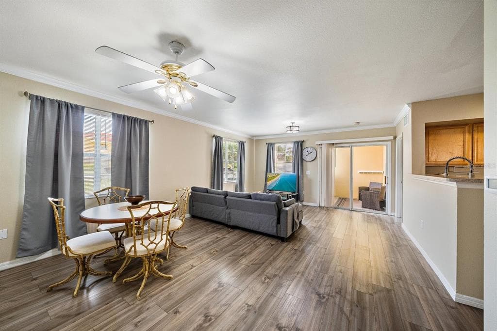 1010 VILLAGIO CIRCLE # 104, SARASOTA, FL 34237 — zdjęcie 3
