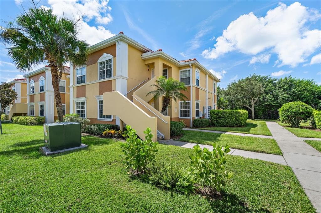 1010 VILLAGIO CIRCLE # 104, SARASOTA, FL 34237