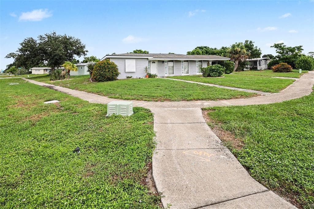 21422 MALLORY AVENUE, PORT CHARLOTTE, FL 33952 — zdjęcie 4