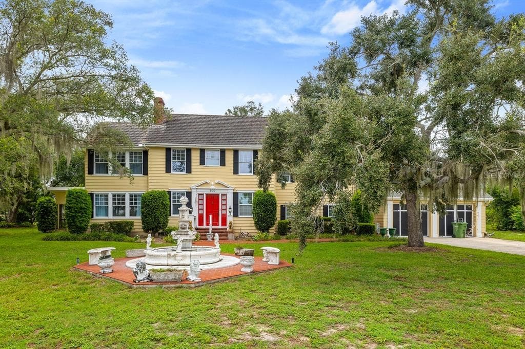 800 W LAKE ELBERT DRIVE NE, WINTER HAVEN, FL 33881