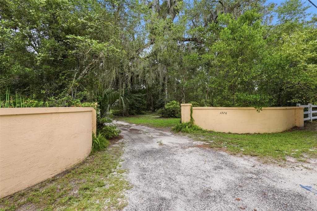 1320 W TAYLOR ROAD, DELAND, FL 32720 — zdjęcie 2