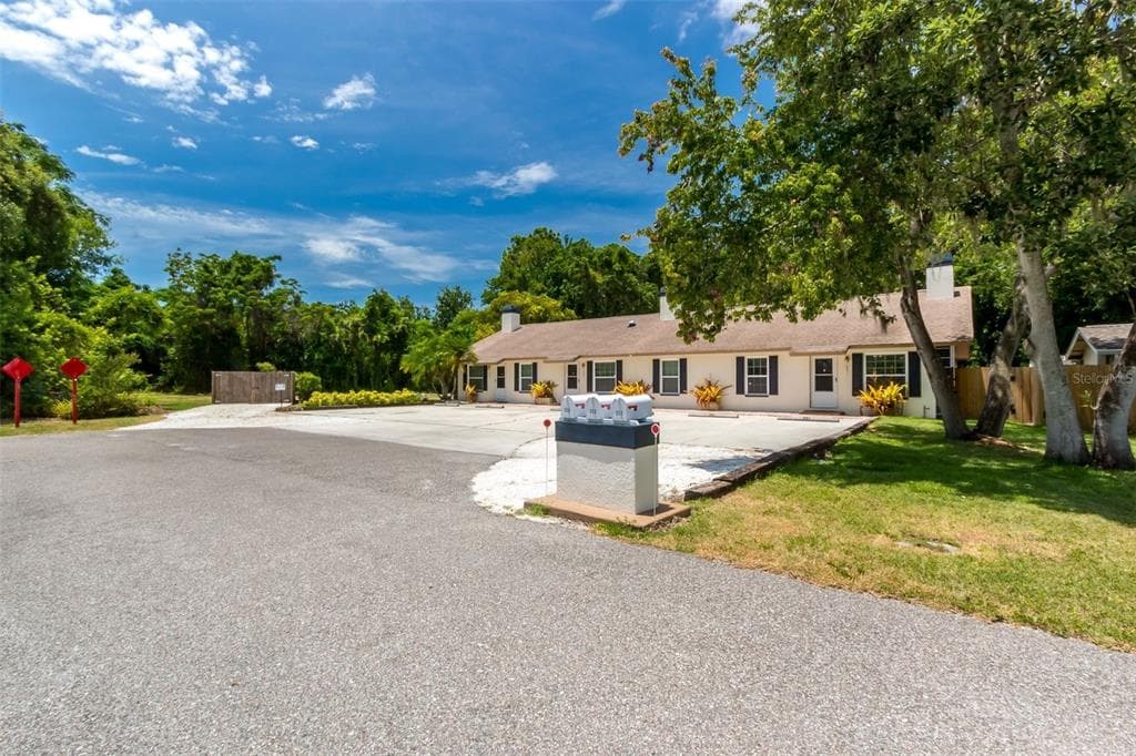 355 23RD AVENUE SW, SEMINOLE, FL 33778 — zdjęcie 2