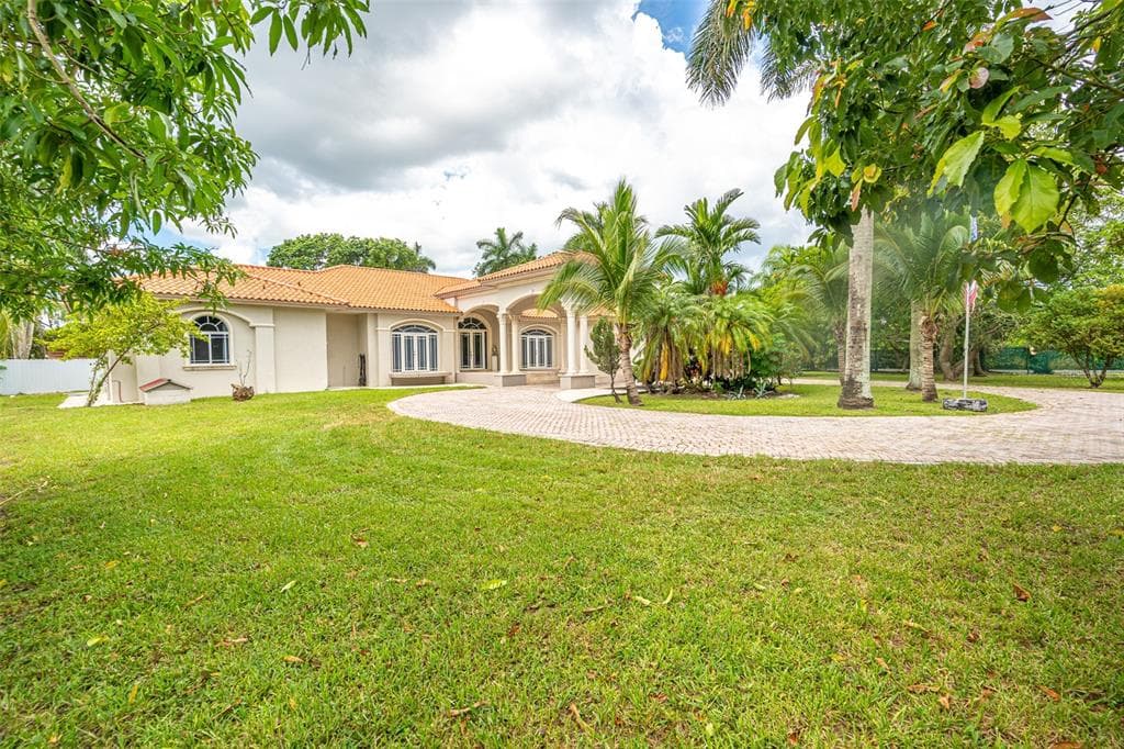 18390 SW 200TH STREET, MIAMI, FL 33187 — zdjęcie 4