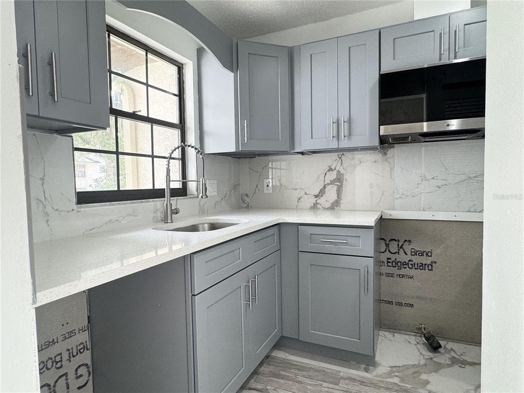 2207 KARL STREET # A, LEESBURG, FL 34748 — zdjęcie 2