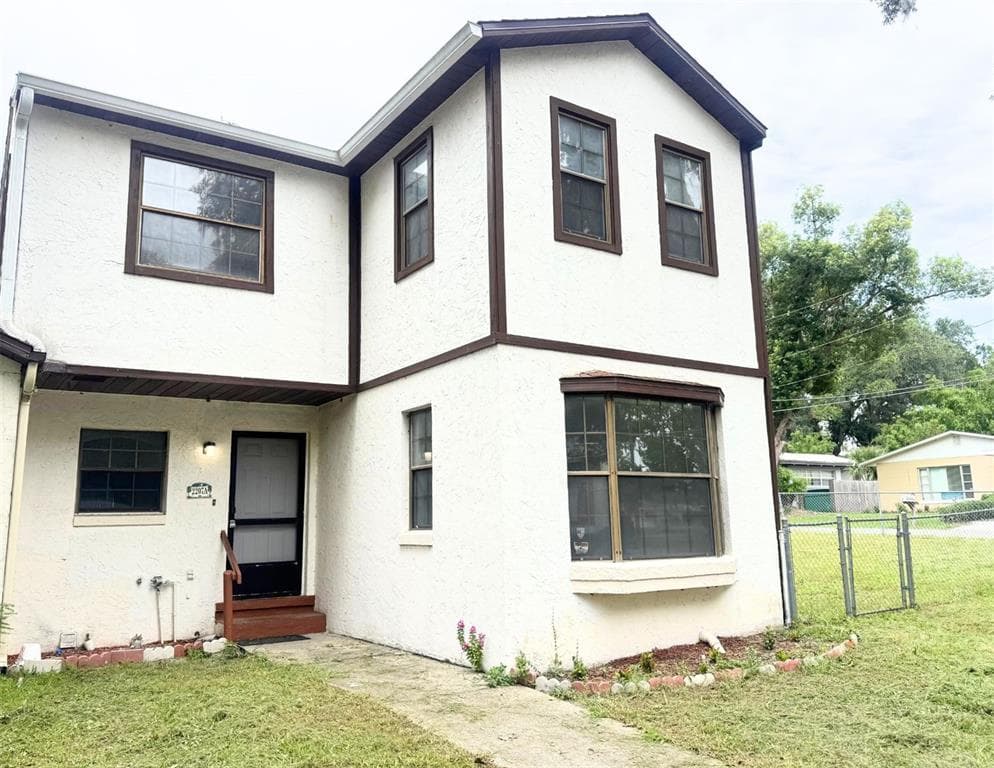 2207 KARL STREET # A, LEESBURG, FL 34748