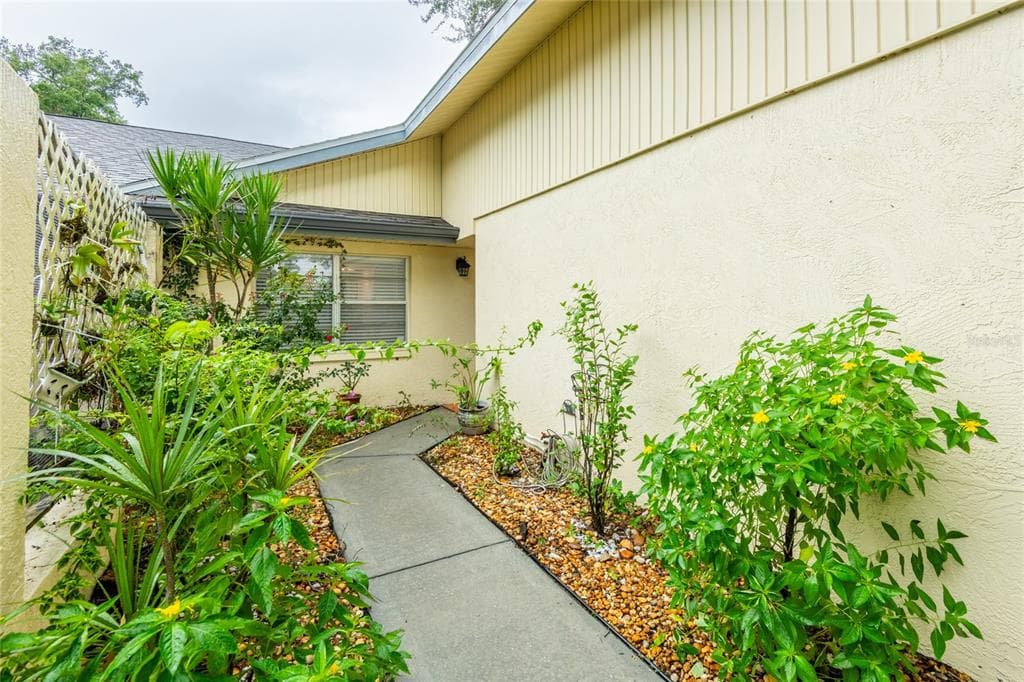 1944 ELAINE DRIVE # 1944, CLEARWATER, FL 33760 — zdjęcie 3