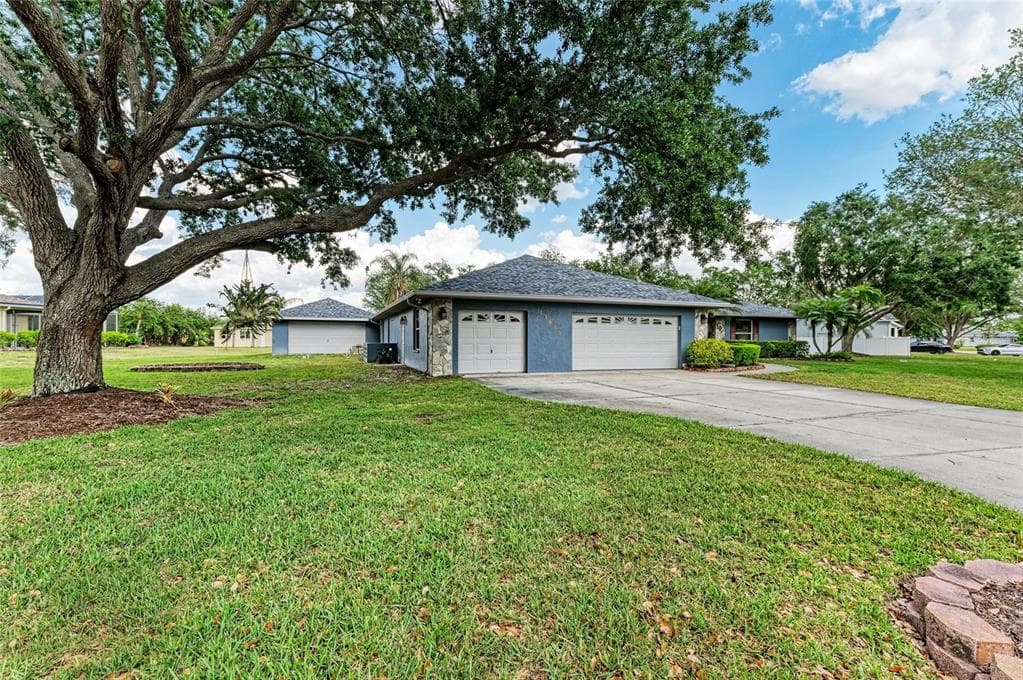 13615 4TH AVENUE NE, BRADENTON, FL 34212 — zdjęcie 2