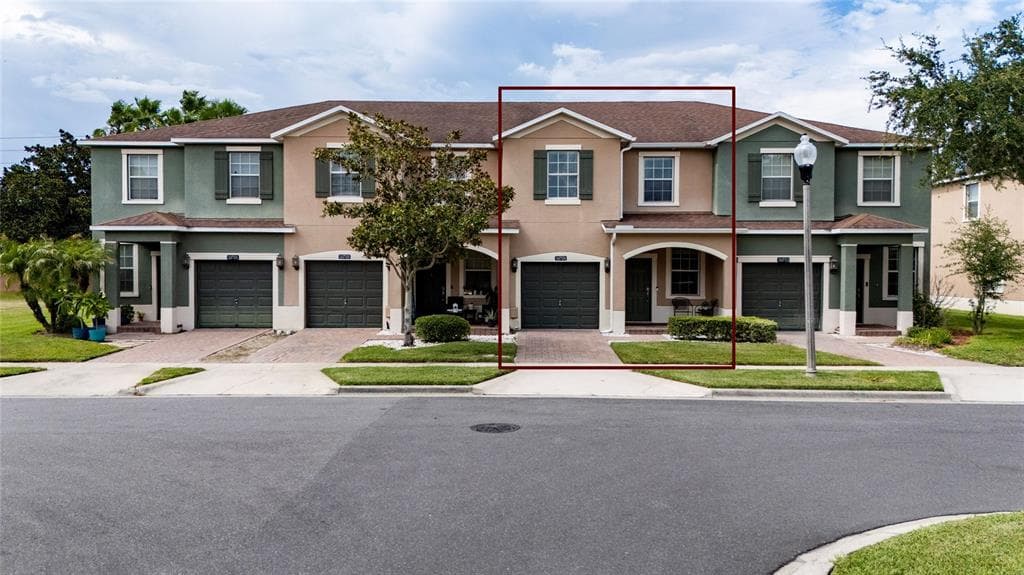 10709 SAVANNAH LANDING CIRCLE, ORLANDO, FL 32832