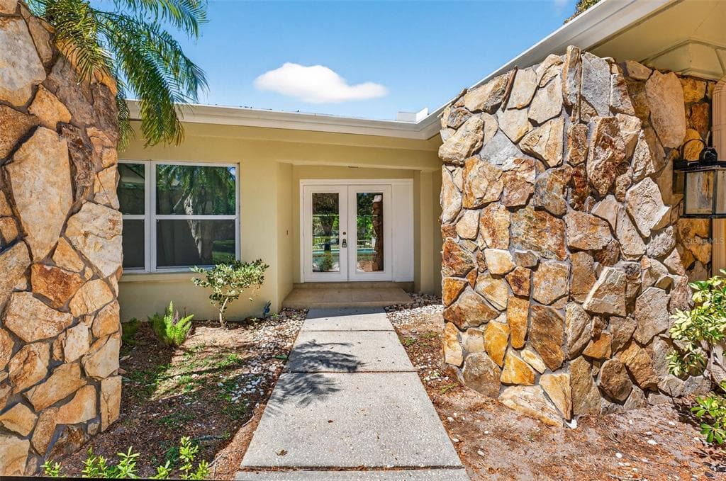 2111 PADDOCK CIRCLE, DUNEDIN, FL 34698 — zdjęcie 2