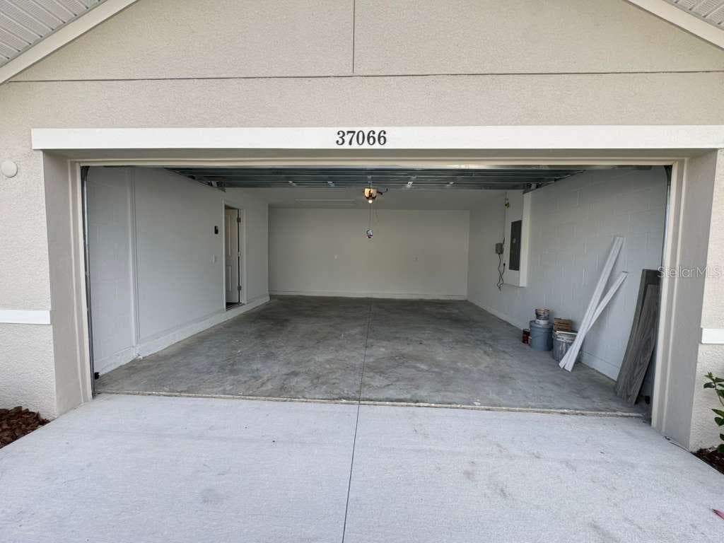 37066 KINGS CROWN DRIVE, ZEPHYRHILLS, FL 33541 — zdjęcie 3