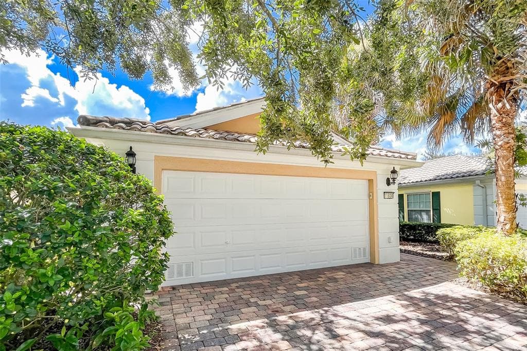 11830 DELFINA LANE, ORLANDO, FL 32827 — zdjęcie 2