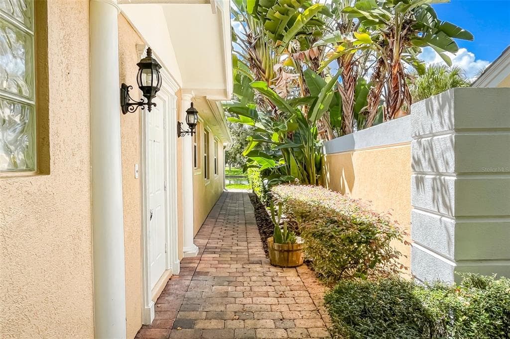 11830 DELFINA LANE, ORLANDO, FL 32827 — zdjęcie 3