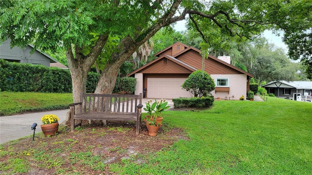 725 LAKE AVENUE, ALTAMONTE SPRINGS, FL 32701