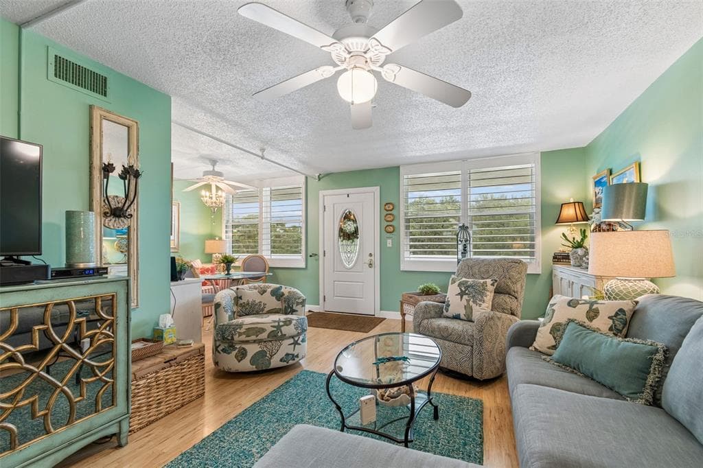 4885 1ST ST NE # 307, ST PETERSBURG, FL 33703 — zdjęcie 5