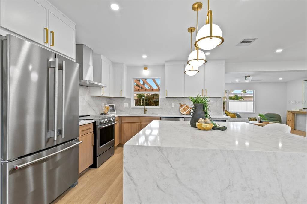 6795 14TH STREET S, ST PETERSBURG, FL 33705 — zdjęcie 4