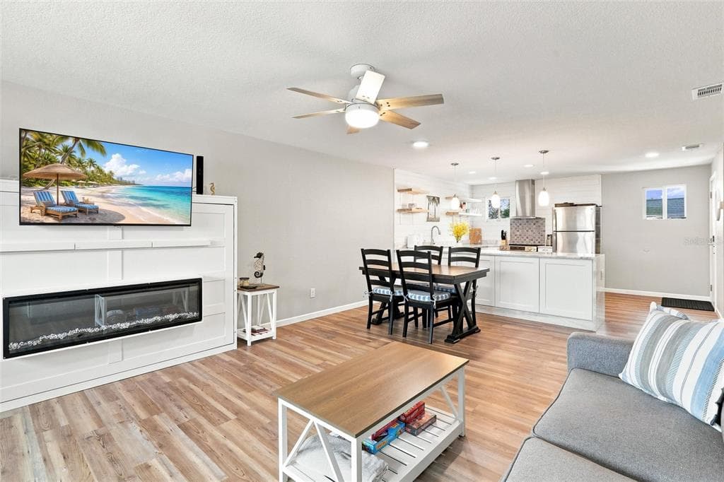 22375 EDGEWATER DRIVE # 204, PORT CHARLOTTE, FL 33980 — zdjęcie 5