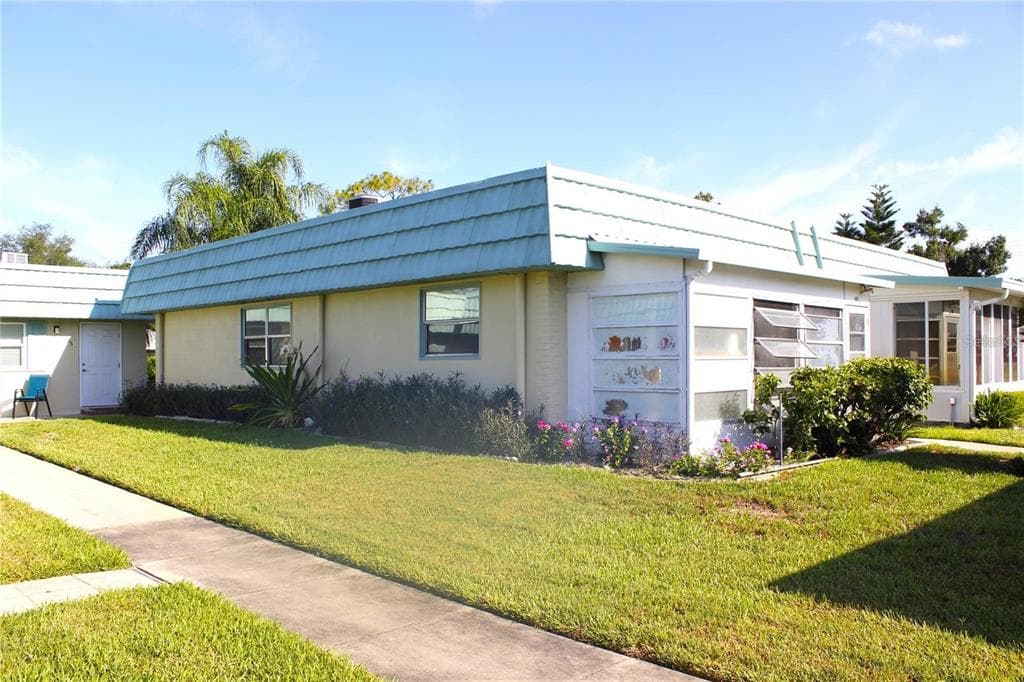 101 CAMBRIDGE TRAIL # 194, SUN CITY CENTER, FL 33573 — zdjęcie 4
